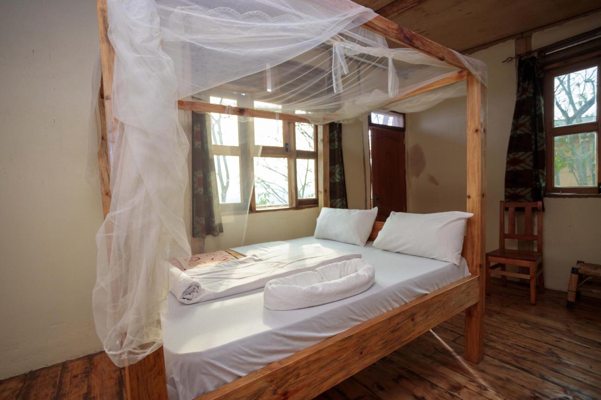 Lake Mwamba Lodge Kasenda エクステリア 写真