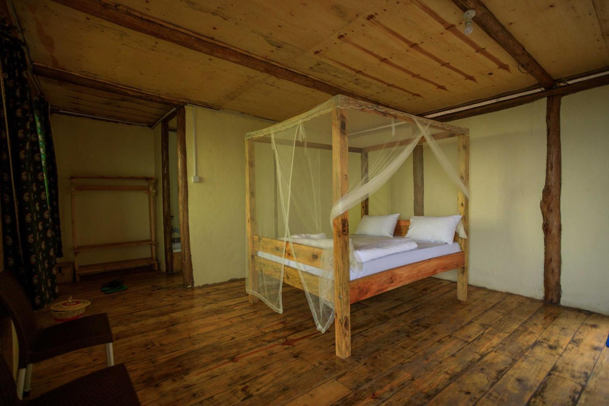 Lake Mwamba Lodge Kasenda エクステリア 写真