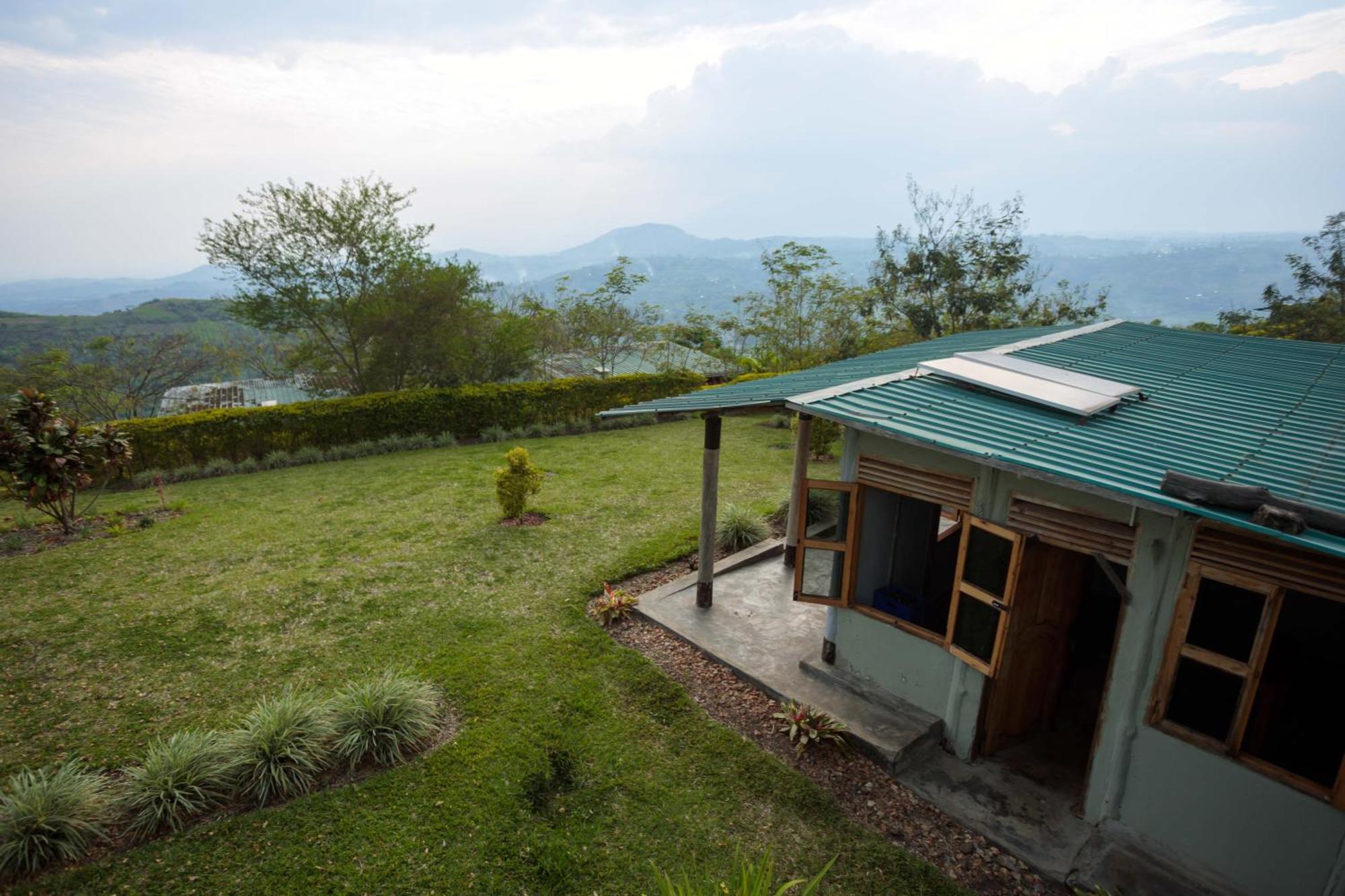 Lake Mwamba Lodge Kasenda エクステリア 写真